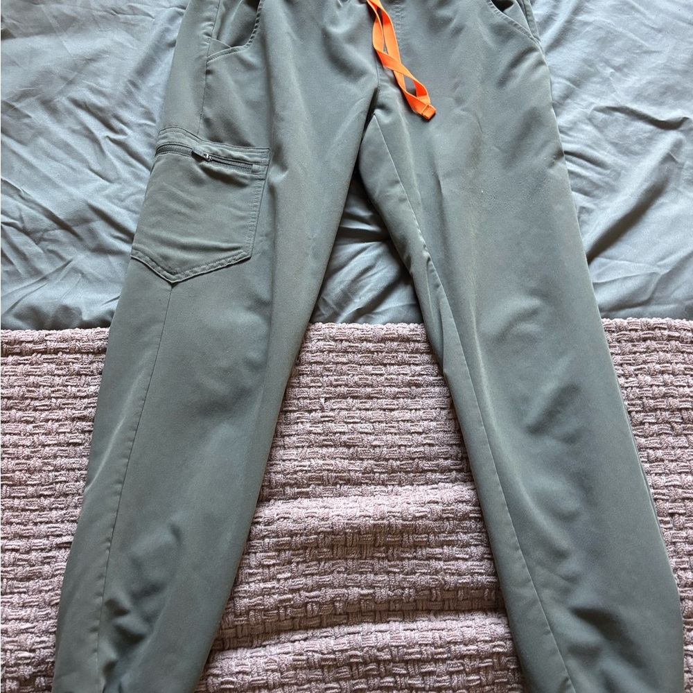 FIGS Olive Green Size S Jamora Joggers